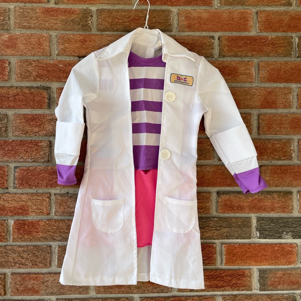 Kids 🎃 Disney Doc McStuffins White and Purple Striped Halloween Costume
